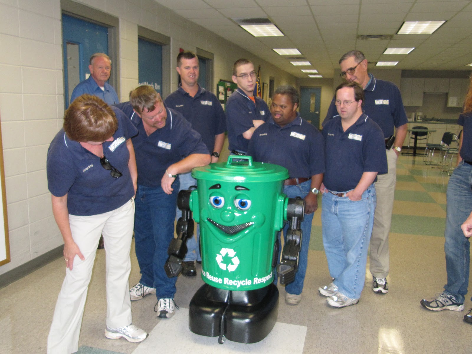 Members of the "Green Team" and its volunteers.